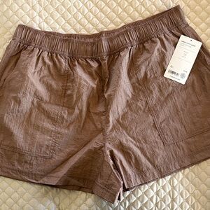 Athleta Women's Lunar Utility Short Auburn XL NWT